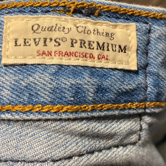 Levi's Light Blue Women's Jeans - Picture 9 of 10